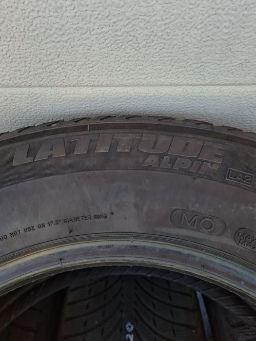 Зимни гуми за Джип 4 броя MICHELIN Latitude Alpin 235 65 R17 дот 2820