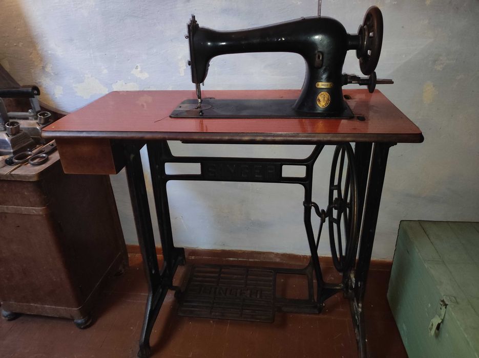 Ретро шевна машина singer