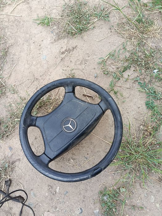 Запчасти на Мерседес 210