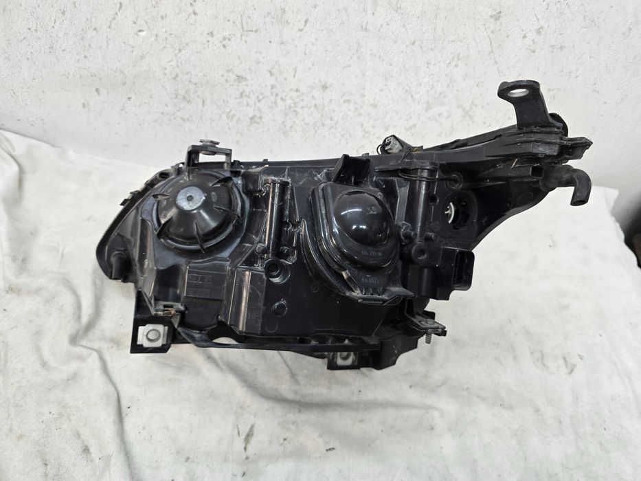Оригинален фар БМВ Е60  BMW E60 E61 feis H7