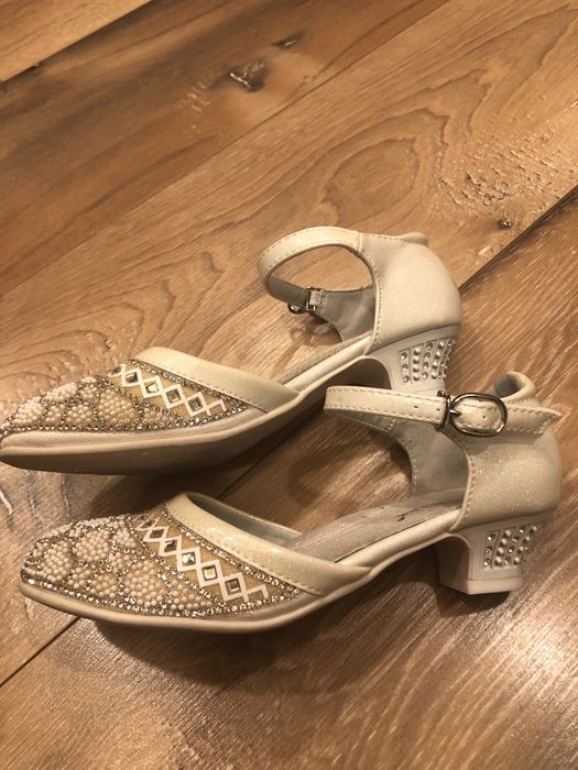 Туфли для девочки