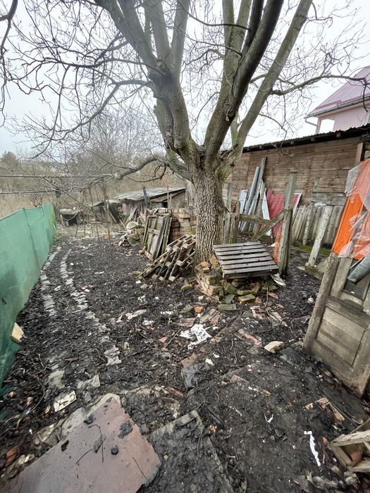 Vand apartament in casa