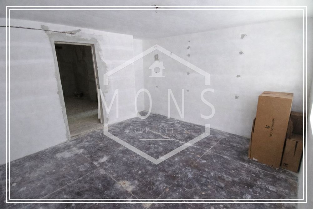 Магазин в Габрово, област-гр.Севлиево площ 40 цена 300