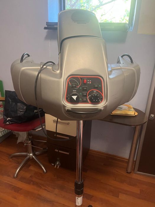 Hairdresser Lamp Breeze Casca de uscat parul.