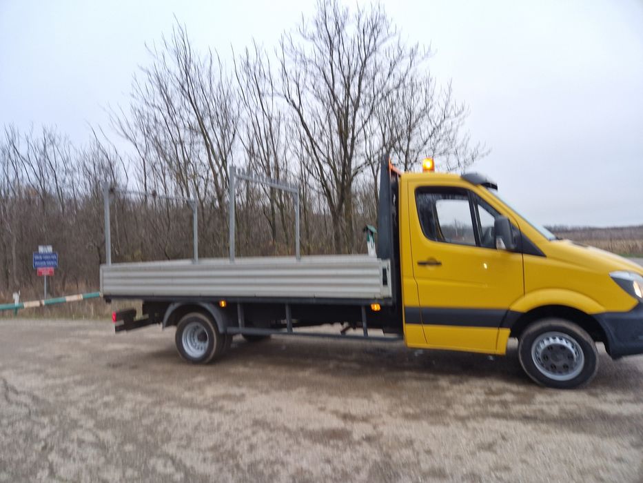 Mercedes Sprintet 513, 516