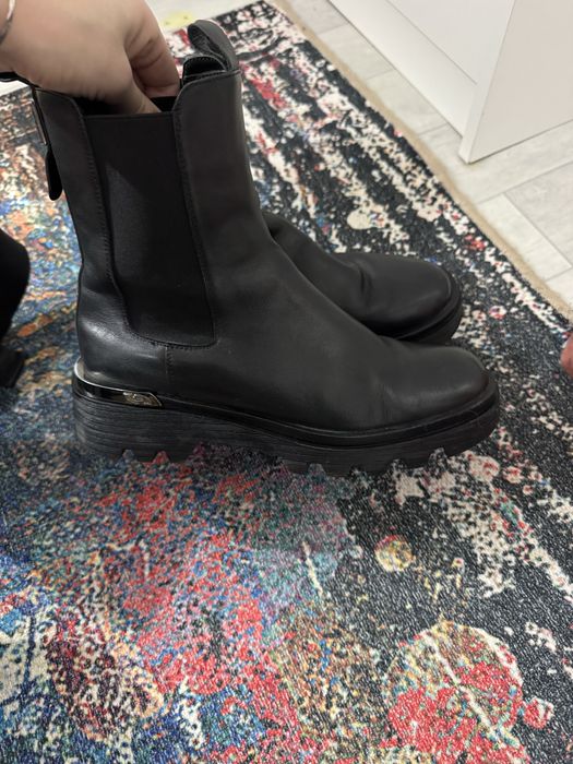 Продам натуральные челси рр 38