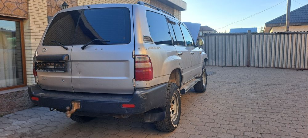 Toyota LandCruiser  105 k2