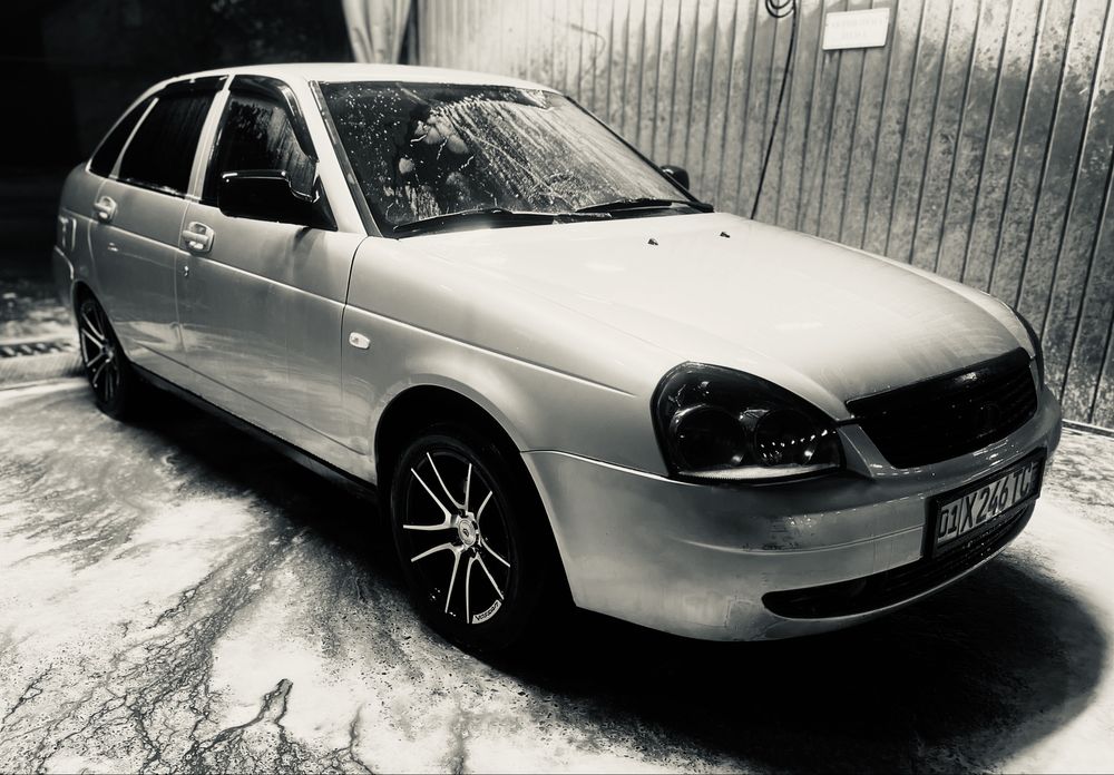 Лада приора продам