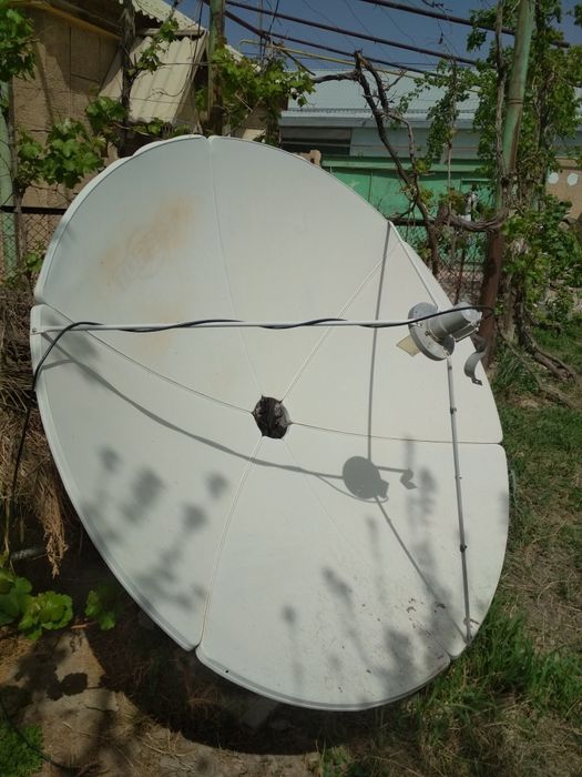 Антенна спутниковая