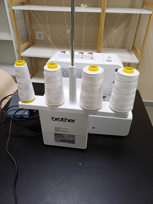 Продавам домашен оверлог "BROTHER"