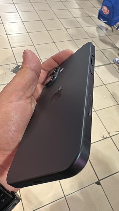 iPhone 16 128 GB
