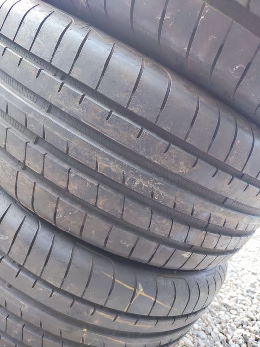 4 бр летни 255/40/20 Goodyear