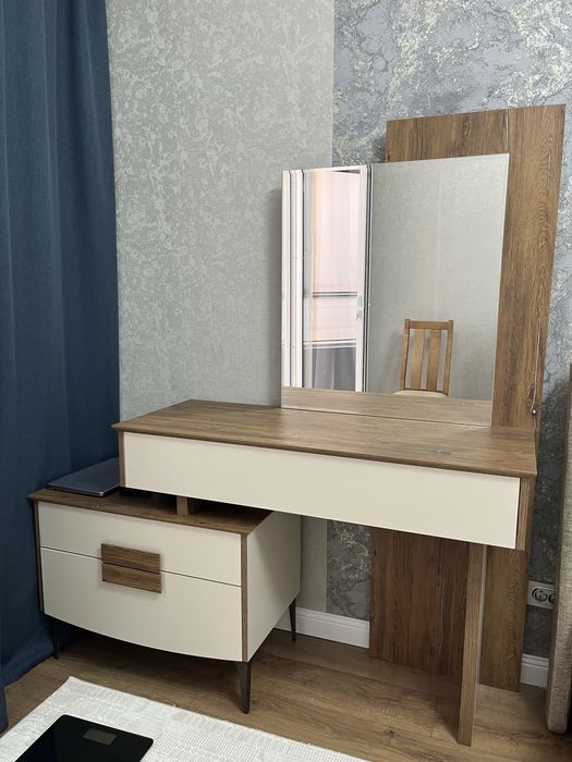 Туалетный столик