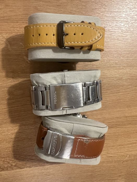 Продавам различни ръчни часовници Fossil, Swatch, Guess