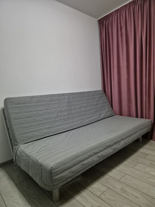 Canapea extensibila IKEA