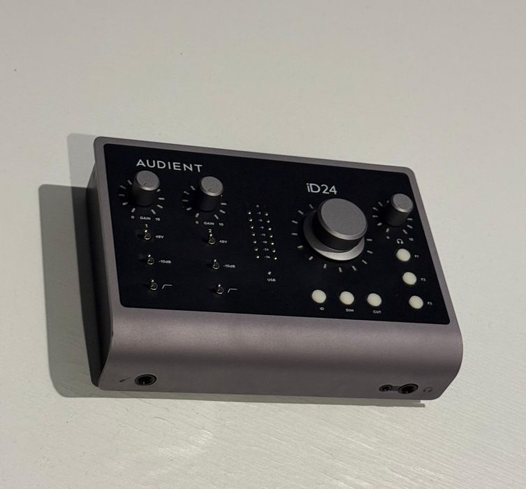 Interfata Audio Audient ID24 MK2  - studio
