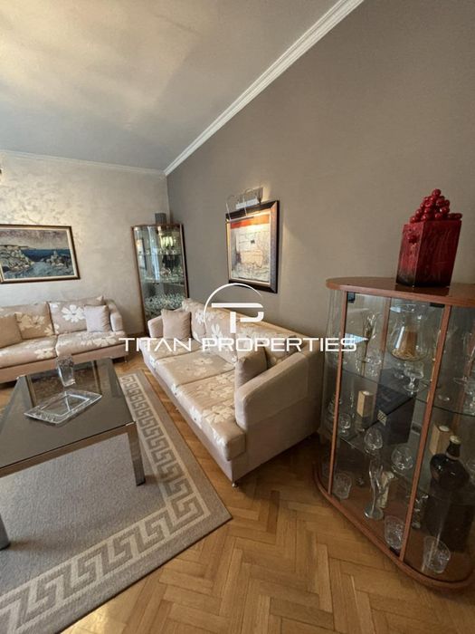 Продава се Четиристаен апартамент в Бургас, Център - 120 кв.м за 2667 €/кв.м - Снимка #4