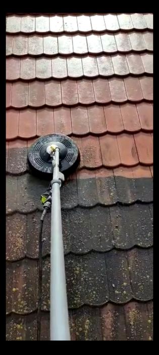 Servicii spalat case fatade  panouri fotovoltaice curatat hale industriale