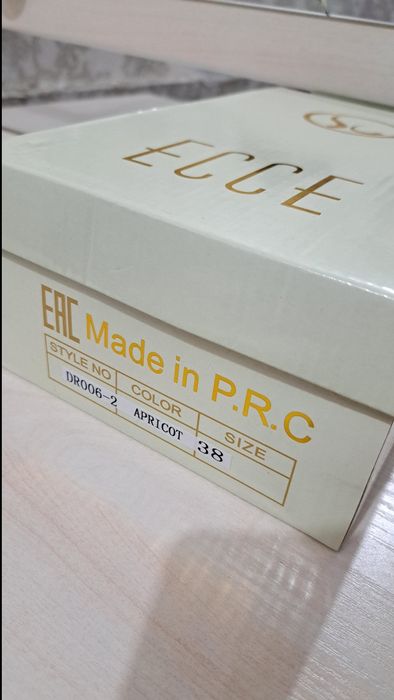 Туфли  сотилади оргинал  "38" размер