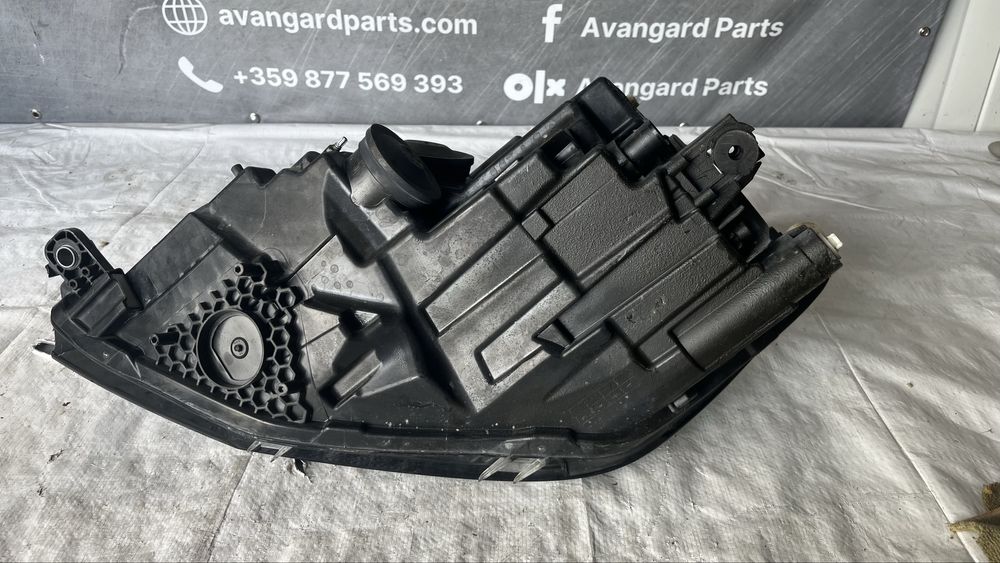 2 броя Десен фар VW Caddy 2018-