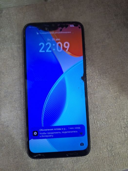 Продаю смартфон Honor X6 4/64