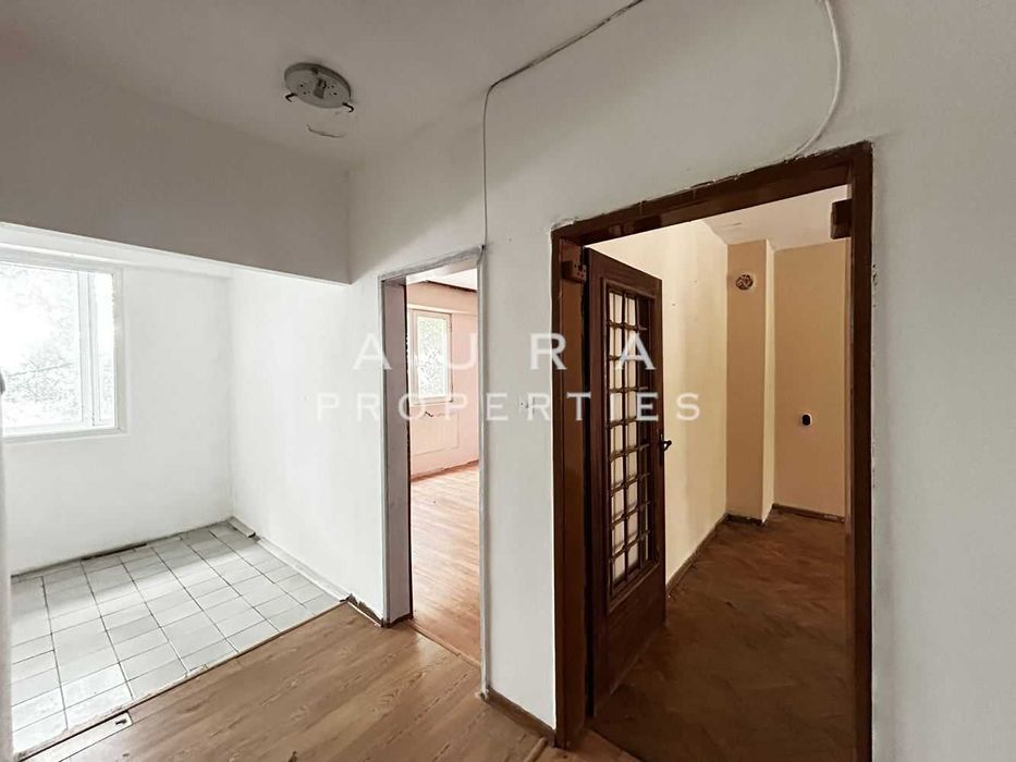 Продава се Двустаен апартамент в Разград, Орел - 62 кв.м за 1029 €/кв.м - Снимка #3