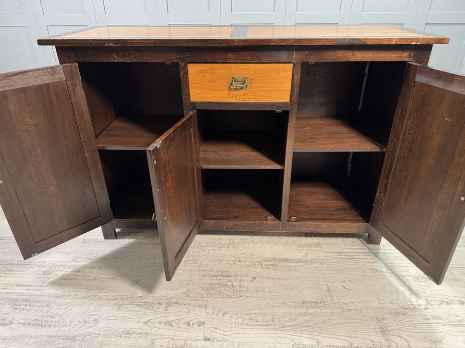 Рустикален бюфет масив Н169