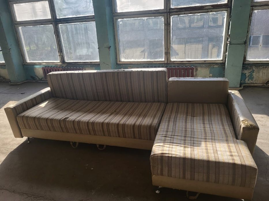 Диван отдам даром