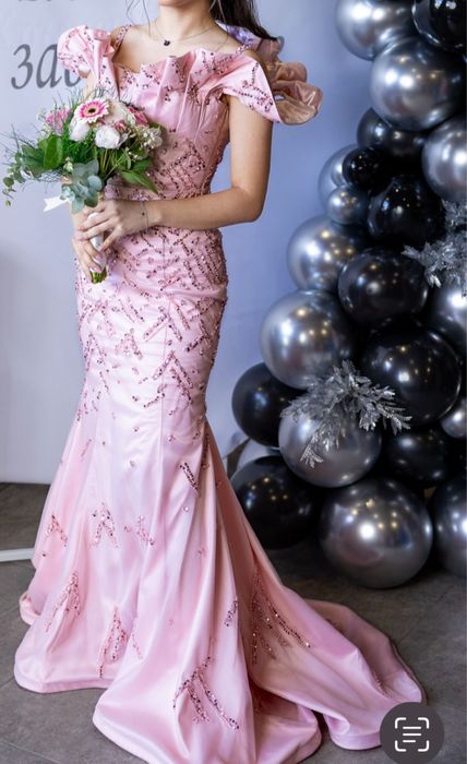 Розова бална рокля -ХС