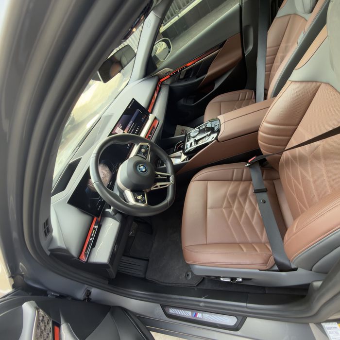 BMW i5 35L 2025 yil M-Sport dop opsiya bor