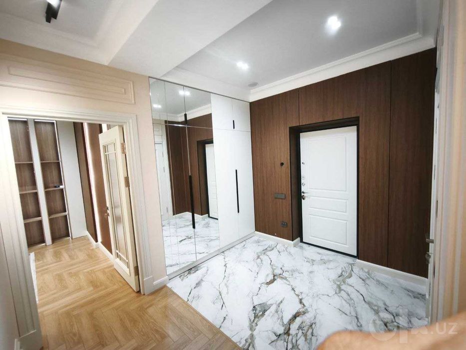 Новостройка. Срочно продам 3 комн. квартиру в Алмазарск.р-н. Сагбан