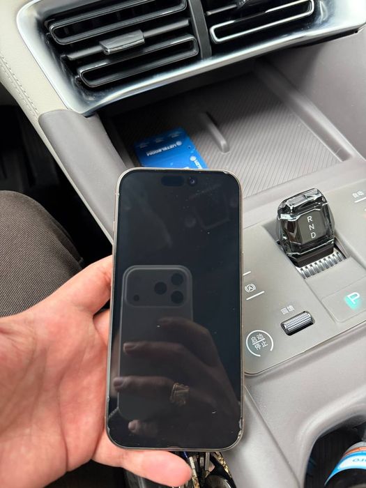 iPhone 16 pro 256GB Desert Titanium sim