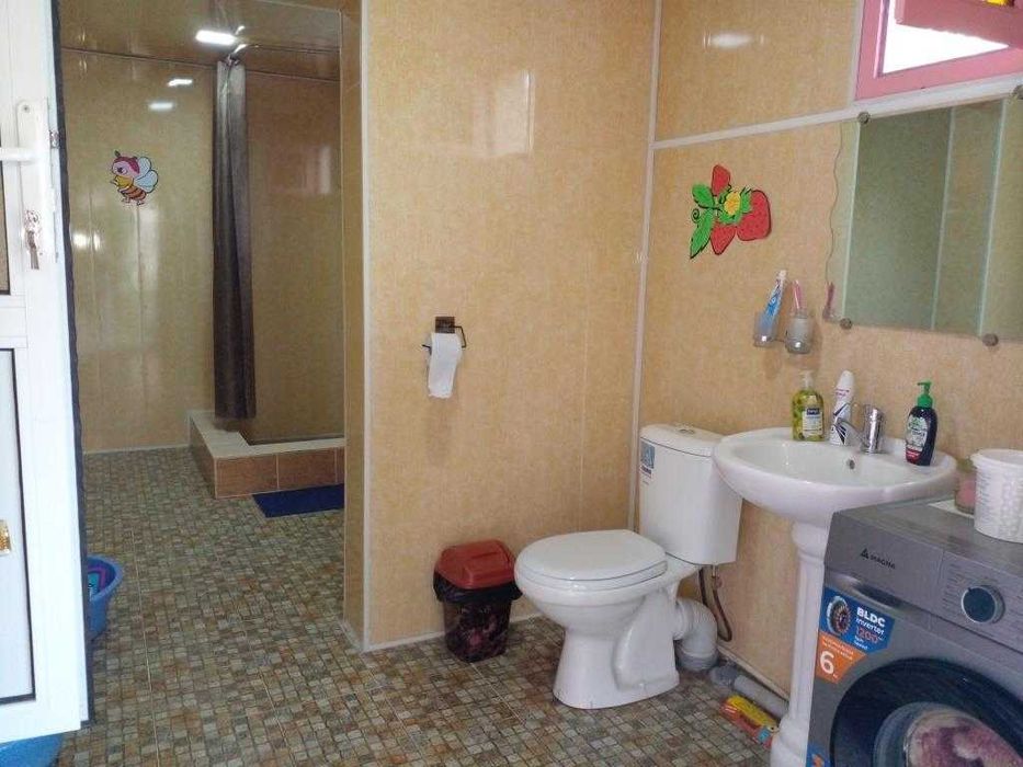 Продаётся дача (2 дома на участке), Паркентский р-н (Навбахор).