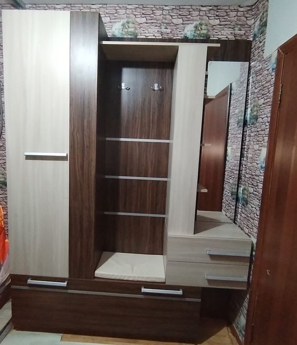 Продам шкаф прихожая
