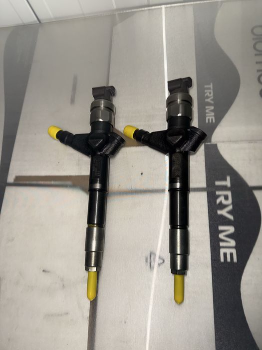 Дюза/дюзи/инжектор за Nissan Navara 2.5 DCI