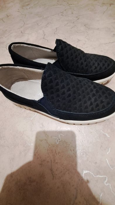 Продам обувь 3000