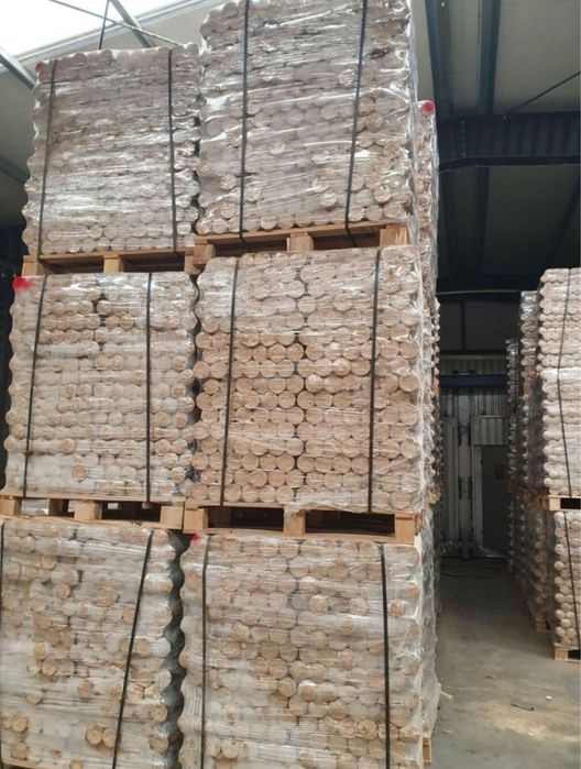 Brichete cilindrice de fag livrate la domiciliu