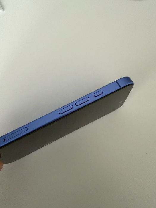 Продам Iphone 16. Обмена нет
