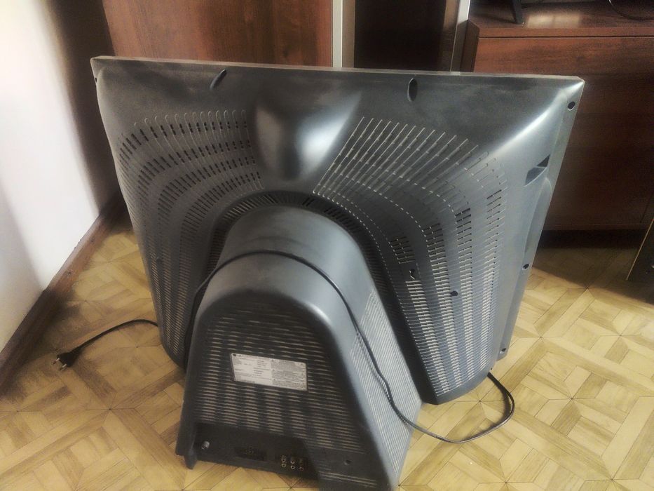 Продам телевизор