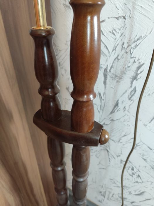 Масивна  старинна лампа