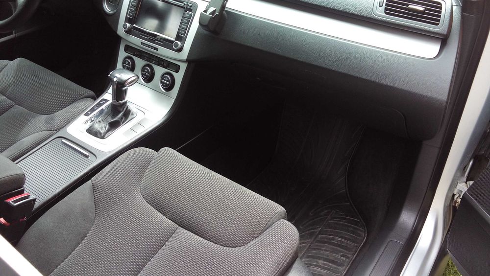 Продавам VW PASSAT