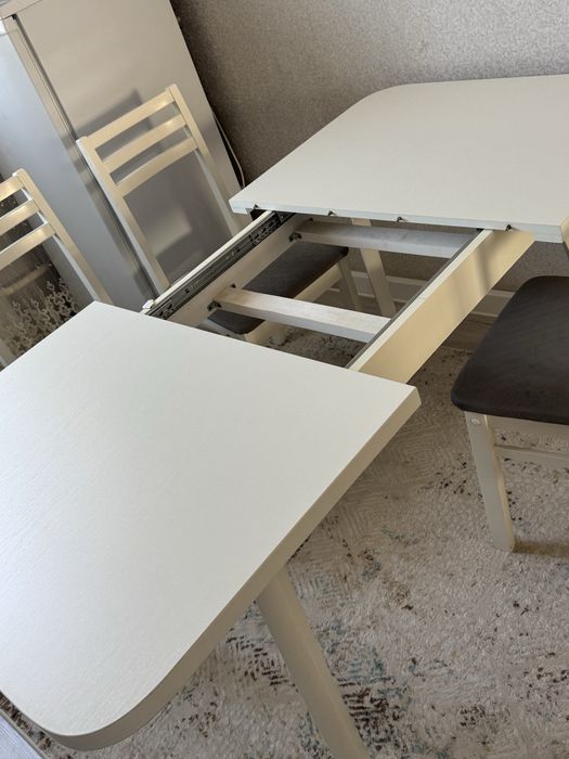 Продам стол со стульями