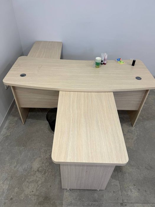 Офисная мебель с