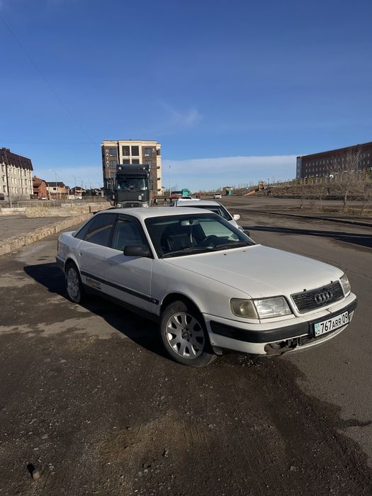 Ауди 100 2.3 корбиратор 1992г