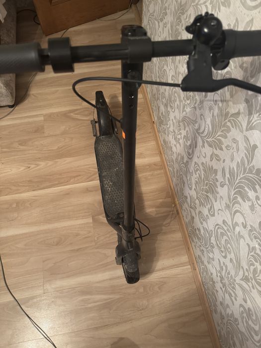 Продам ninebot f2