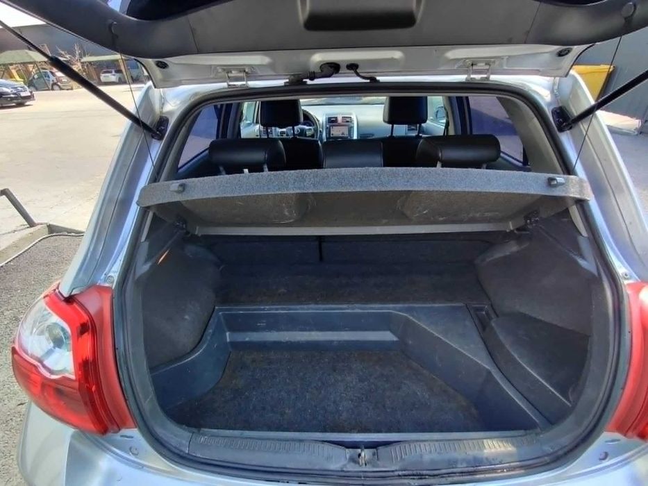 Toyota Auris 2011 - Automata
