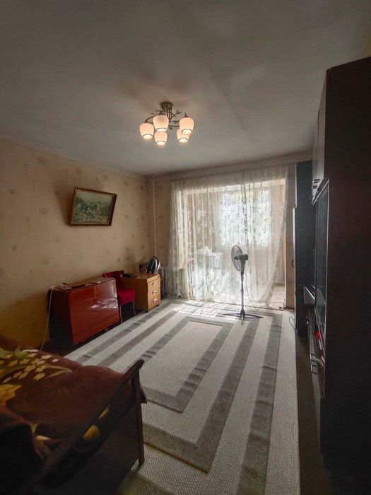 Продается 2-х ком. квартира. Паркентский
