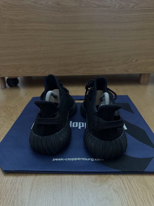 Yeezy 350 Onyx - 38