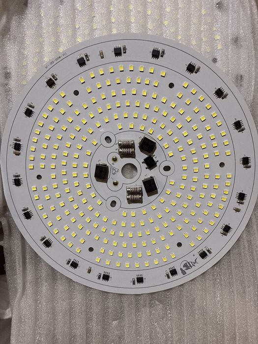 Продаётся новый ледви лампы.