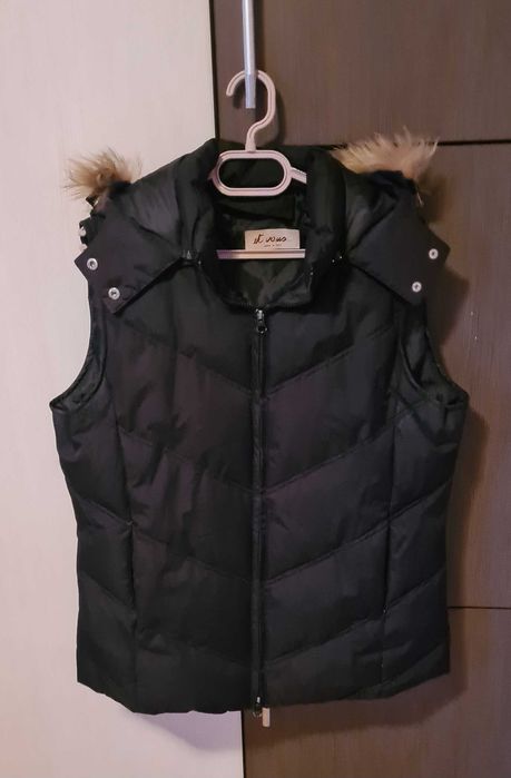 Vestă neagră de fâș